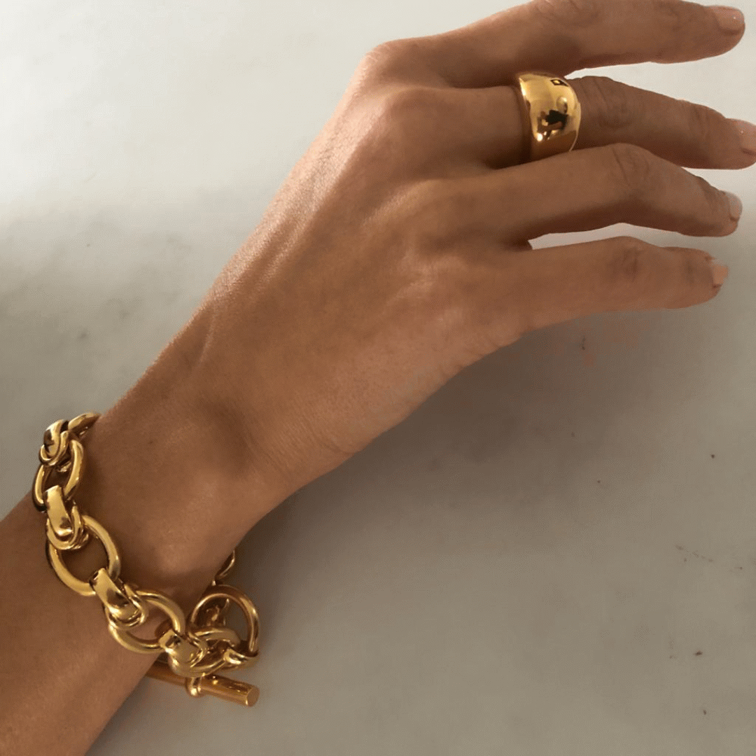 Interlock Bracelets: Timeless and Elegant