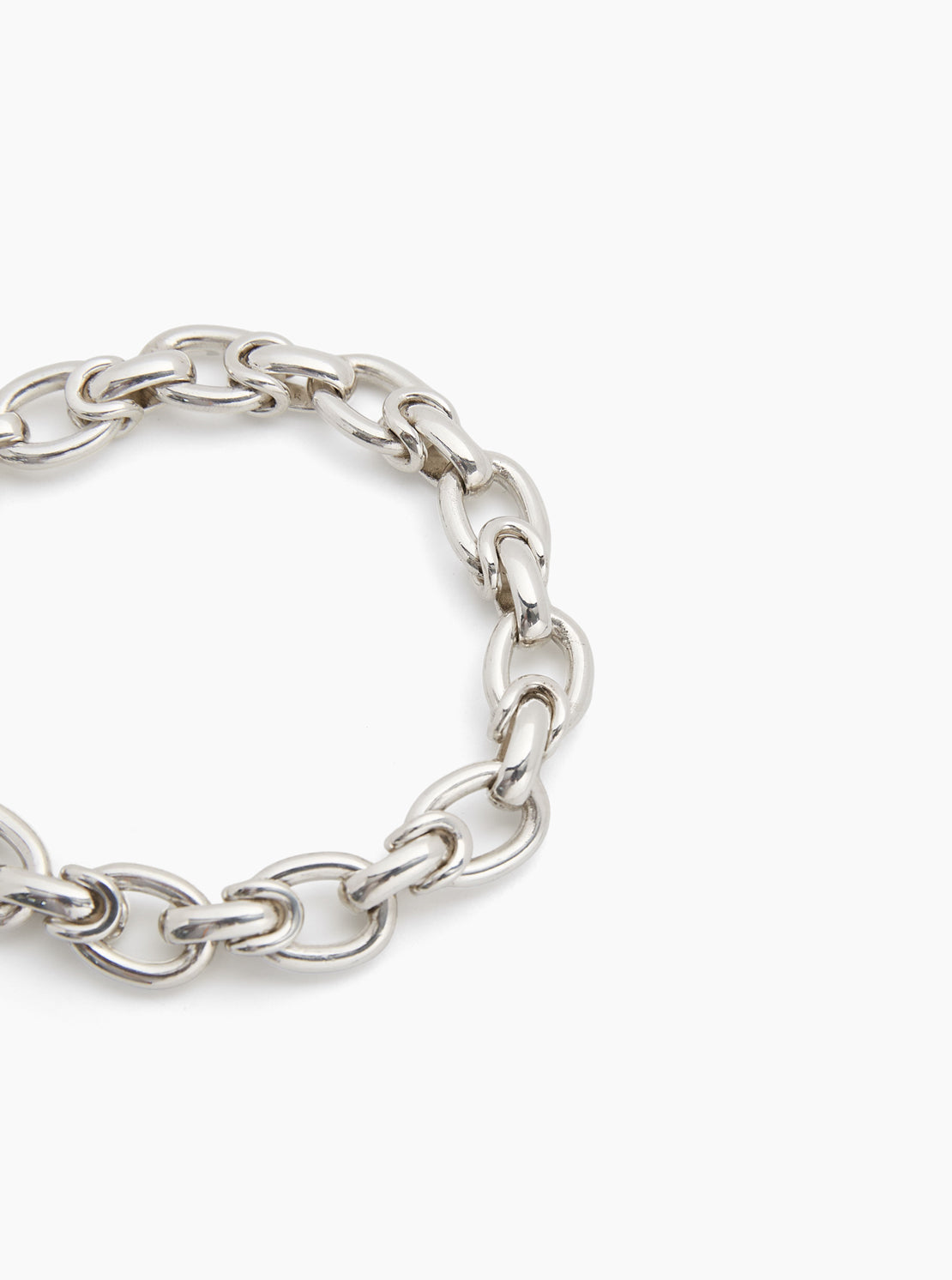 Medium Silver Interlock Bracelet