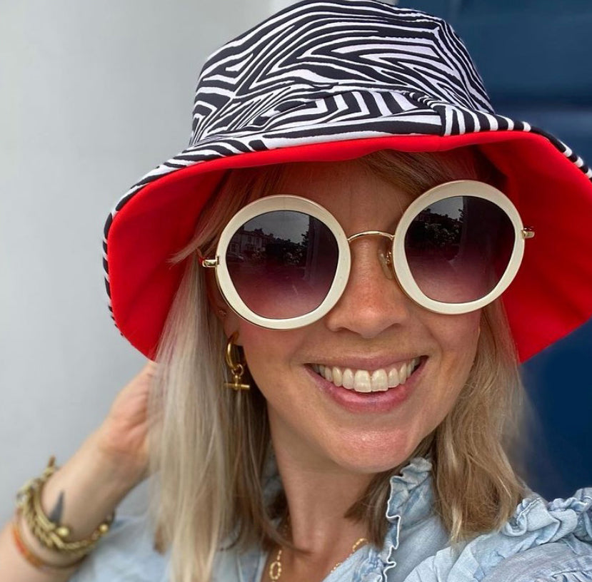 girlwithbellsandwhistles