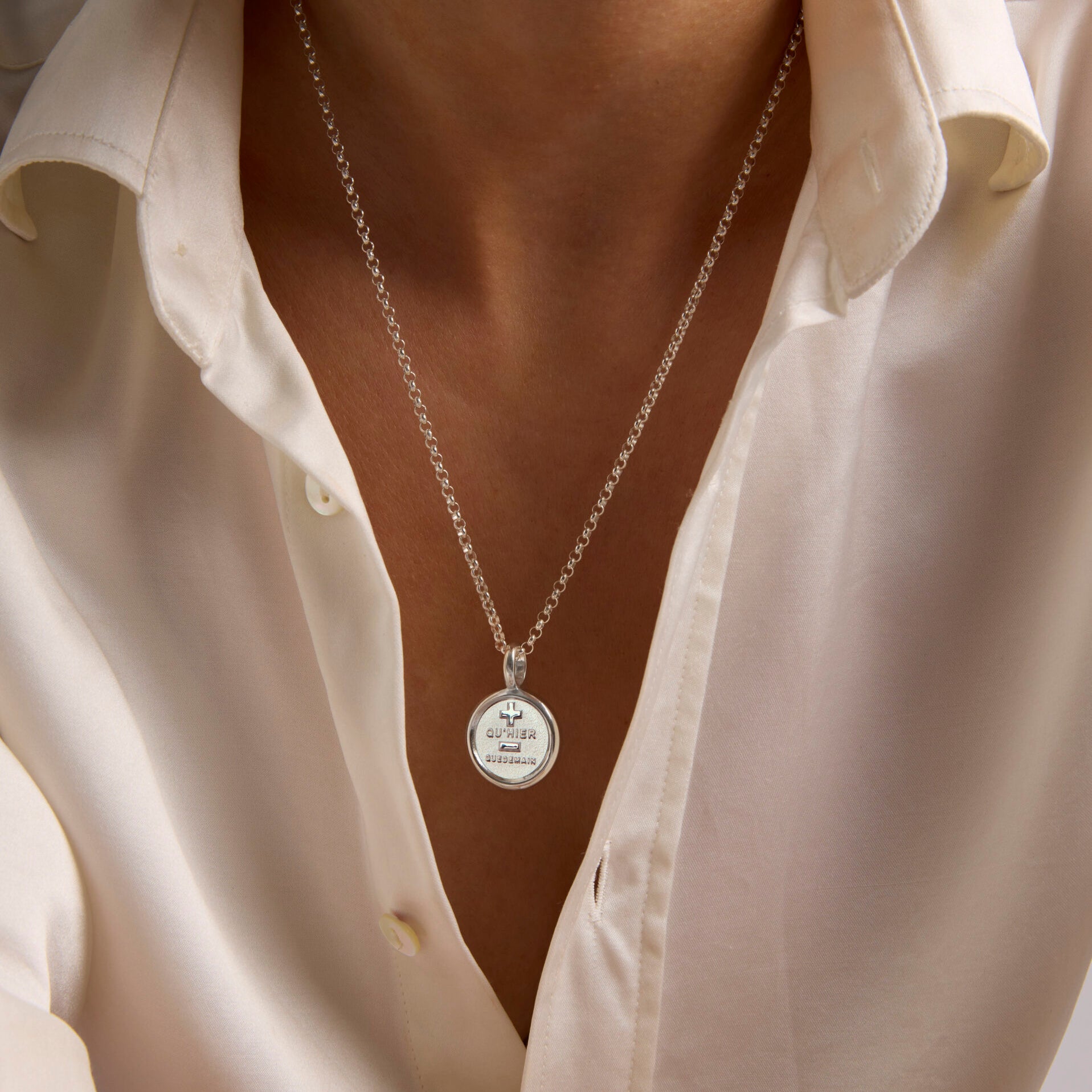 Large Silver Que Demain Disc on Belcher Chain