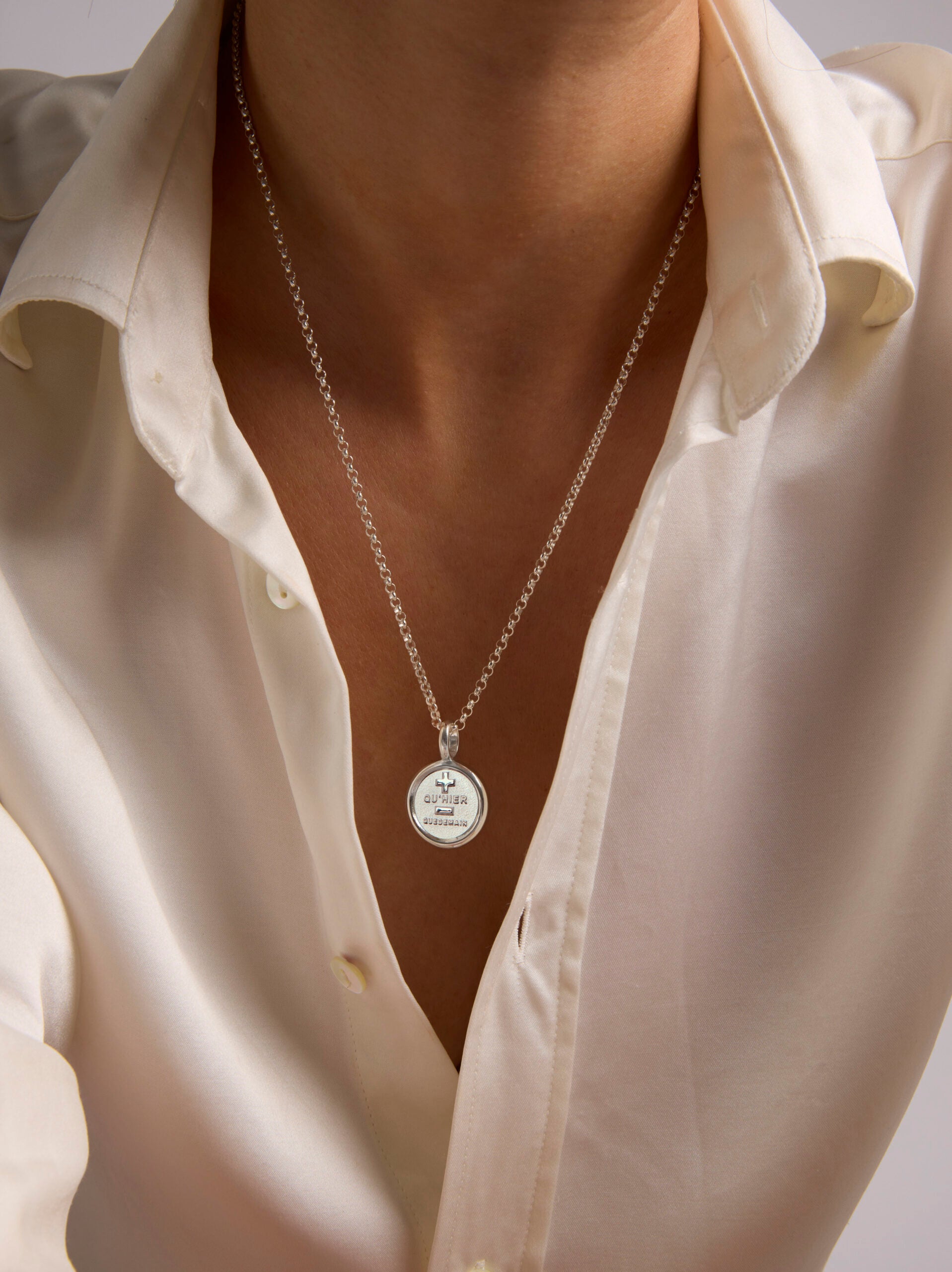 Large Silver Que Demain Disc on Belcher Chain