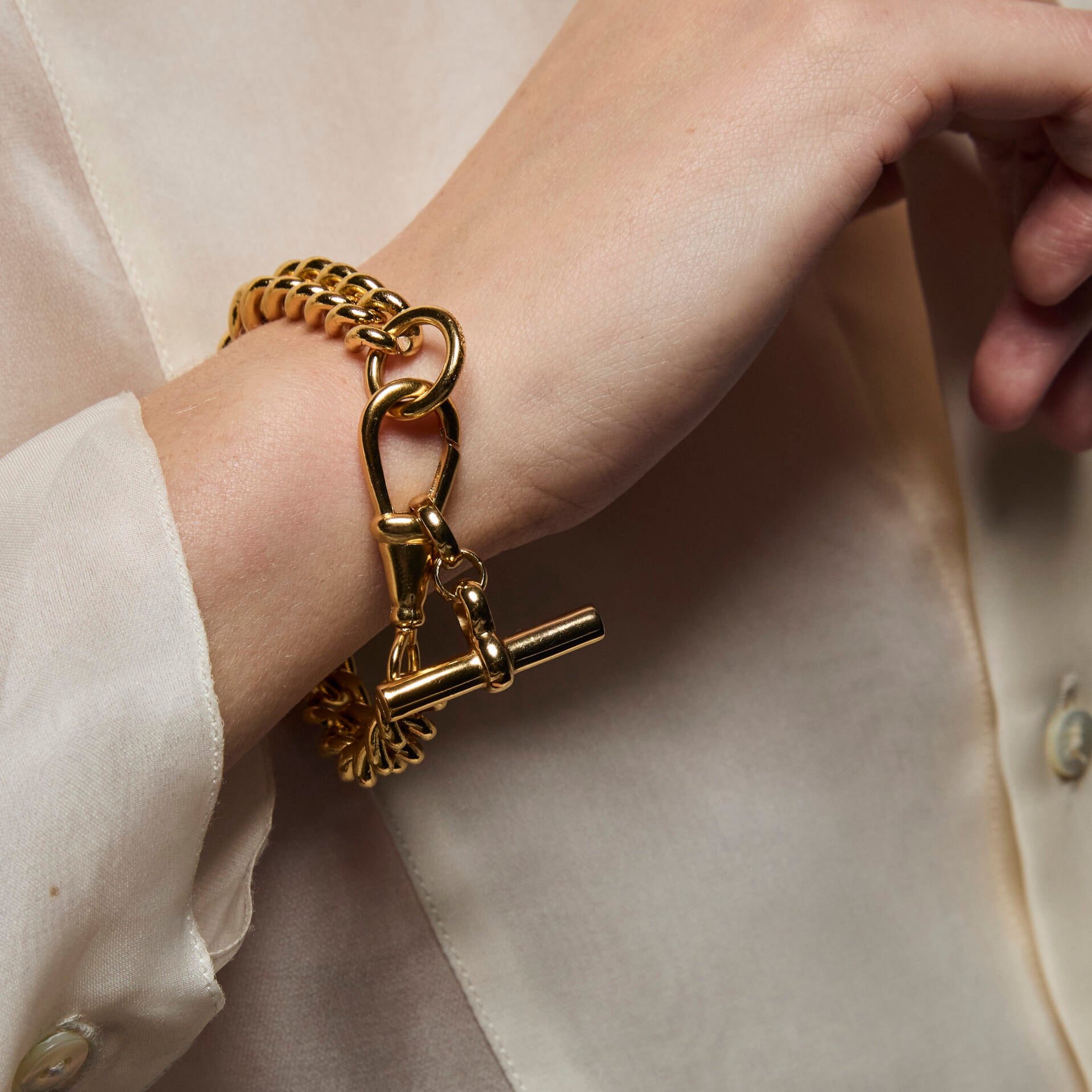 Large Gold Curb Clipt Bracelet with T-bar