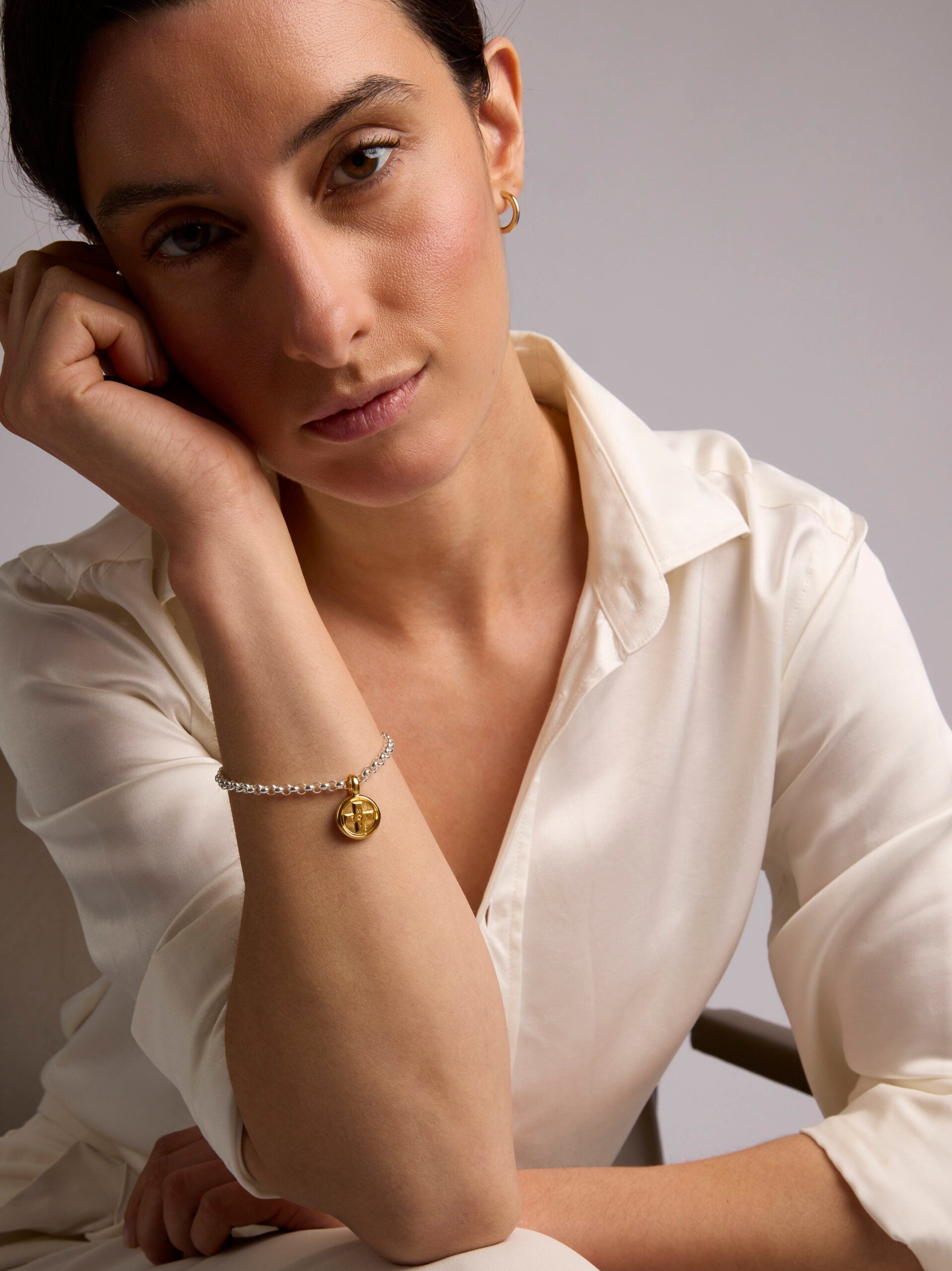 Small Mixed Metal Moi + Toi Disc on Belcher Bracelet