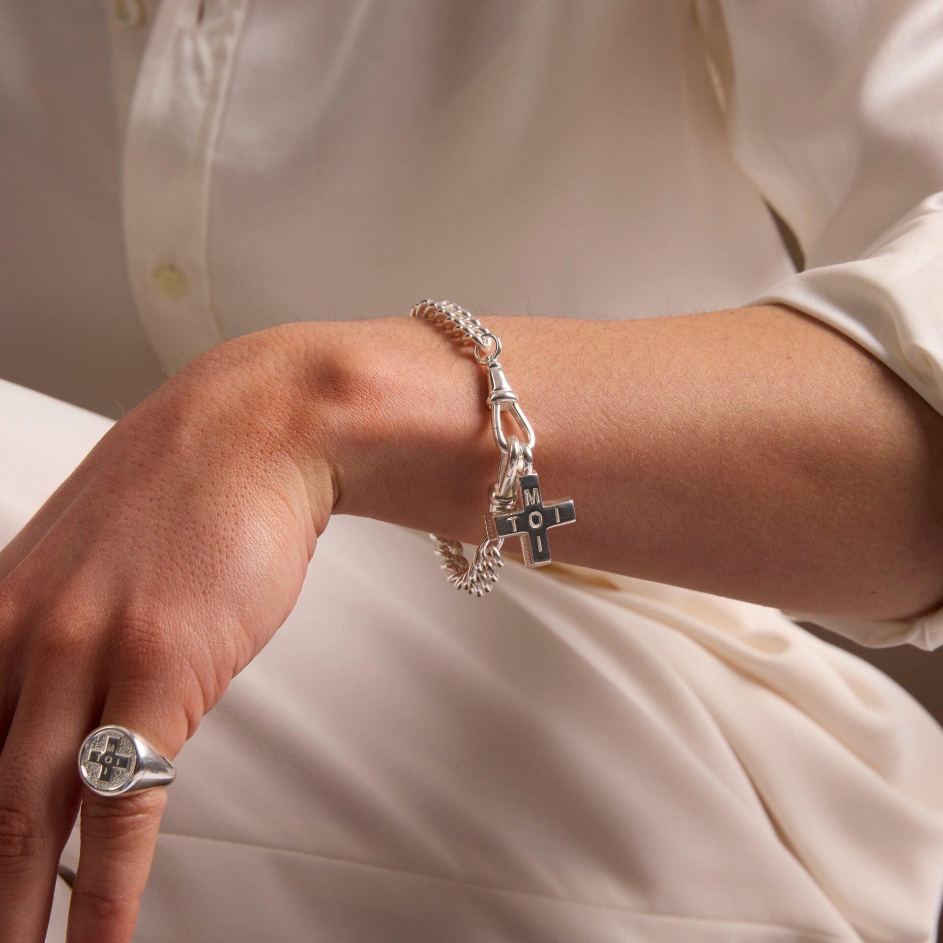 Large Silver Moi + Toi on Medium Curb Clipt Bracelet