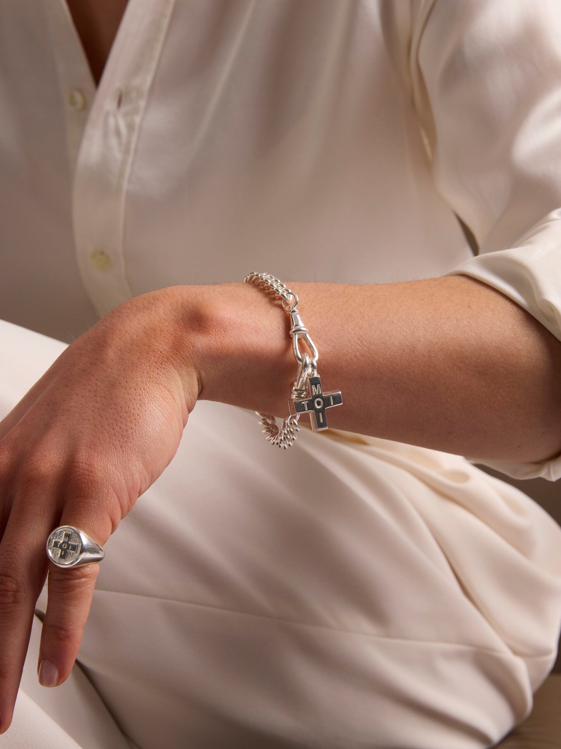 Large Silver Moi + Toi on Medium Curb Clipt Bracelet
