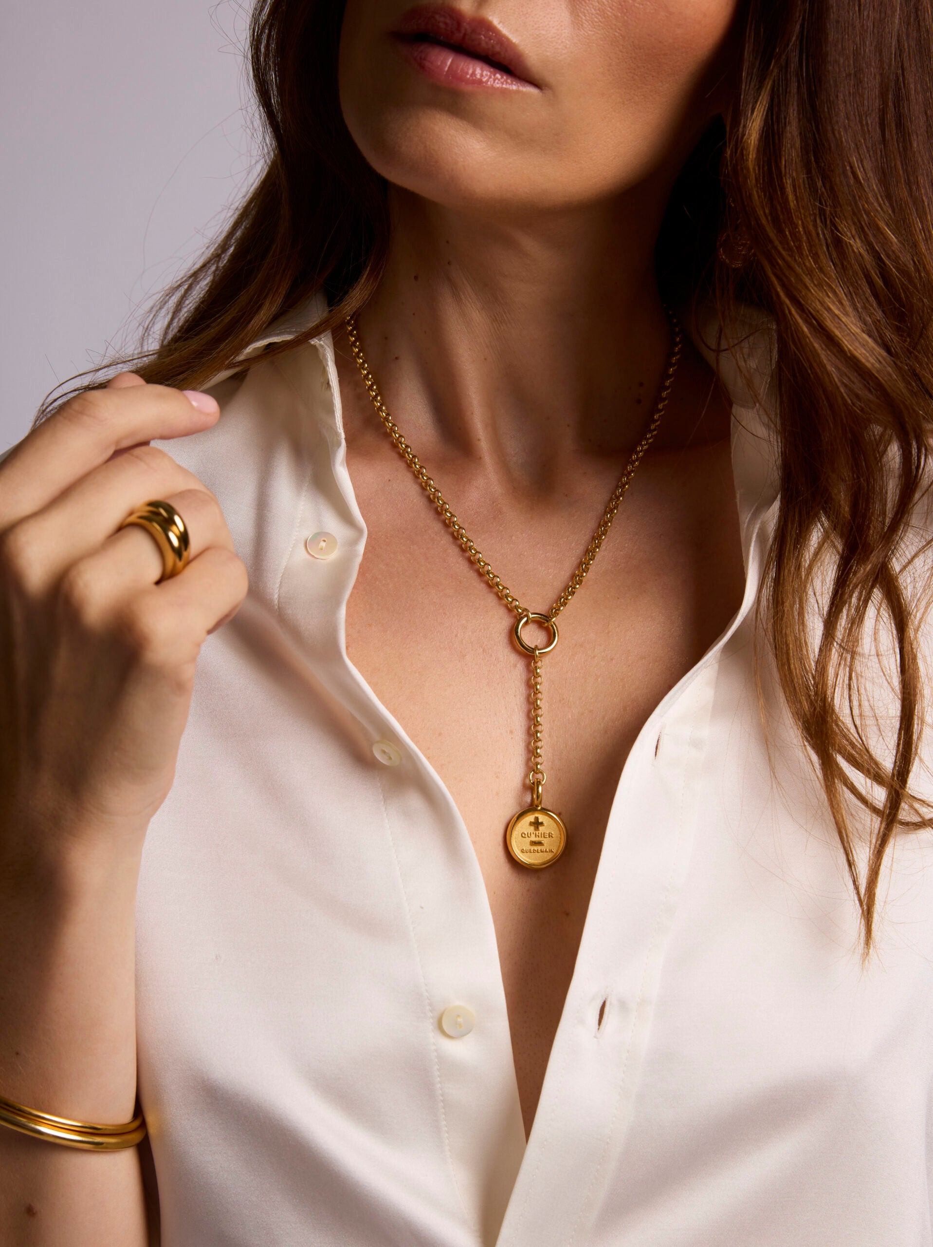 Gold Que Demain Disc on Eternity Belcher Necklace