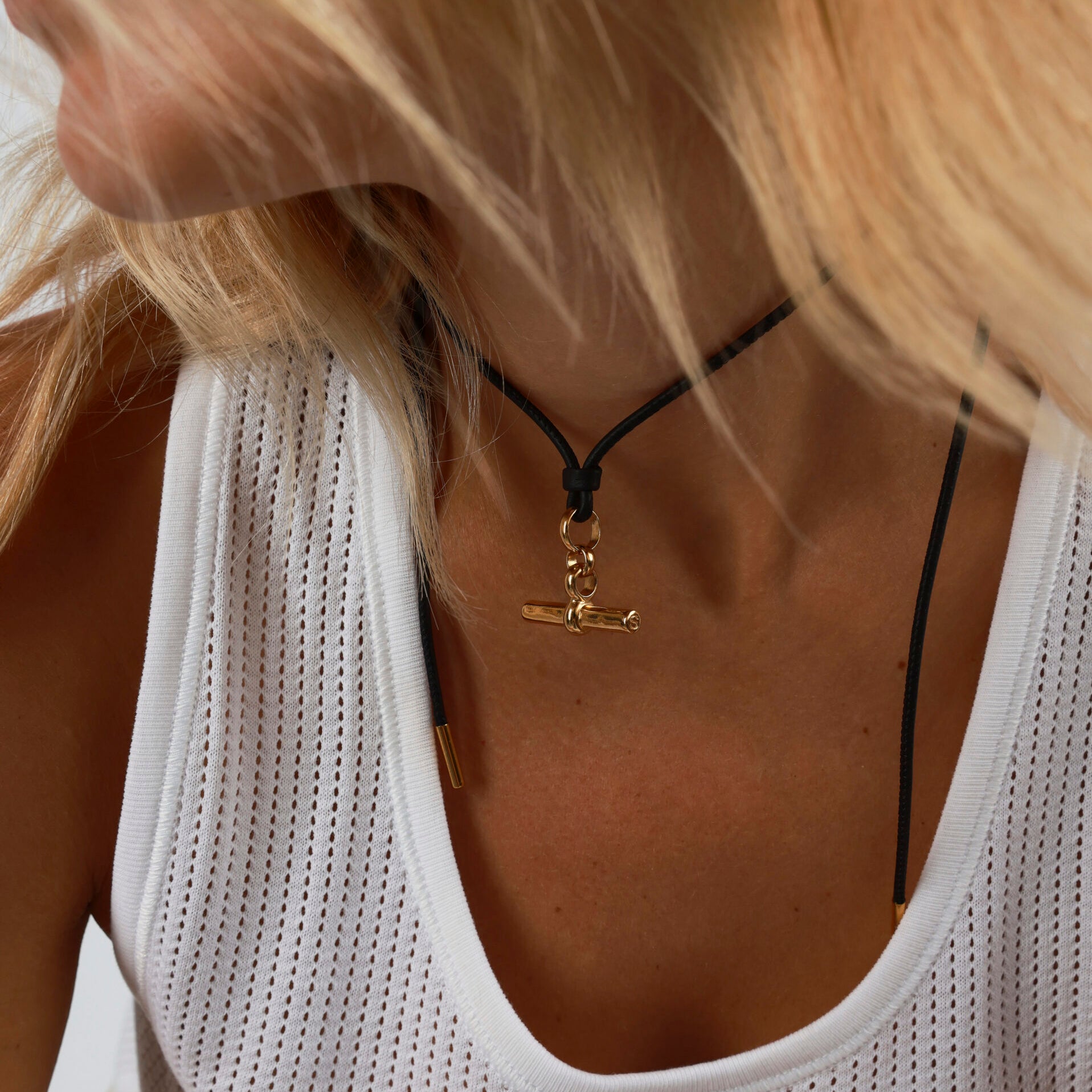 Medium Gold T-Bar on Noir Leather Necklace