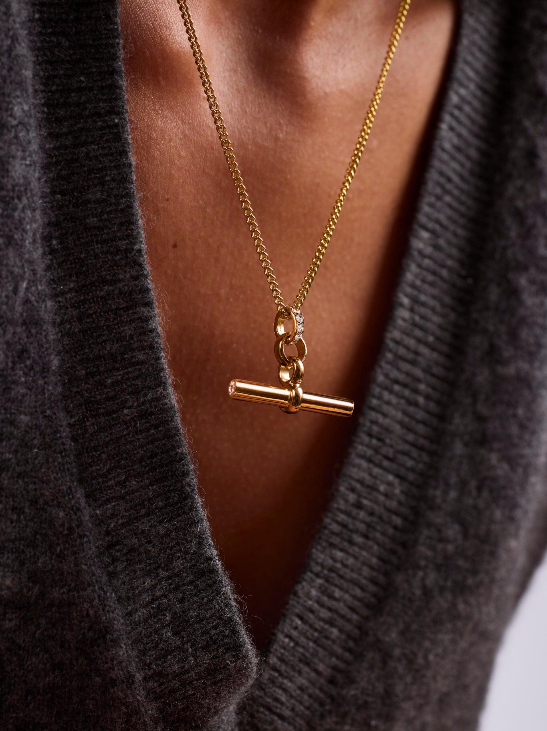 Medium Jewelled Gold T-Bar On Fine Curb Chain