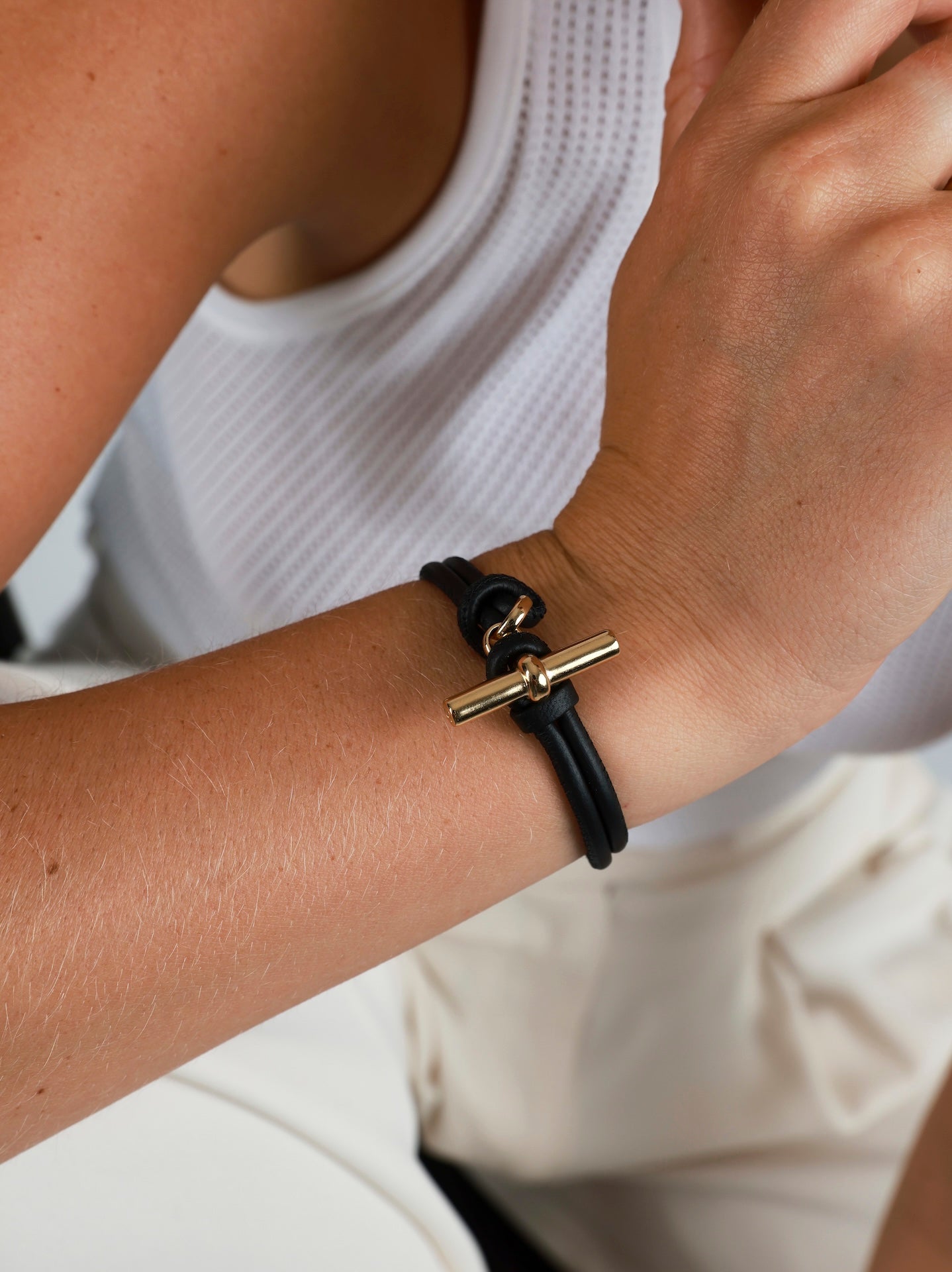 Gold T-Bar on Noir Leather Bracelet