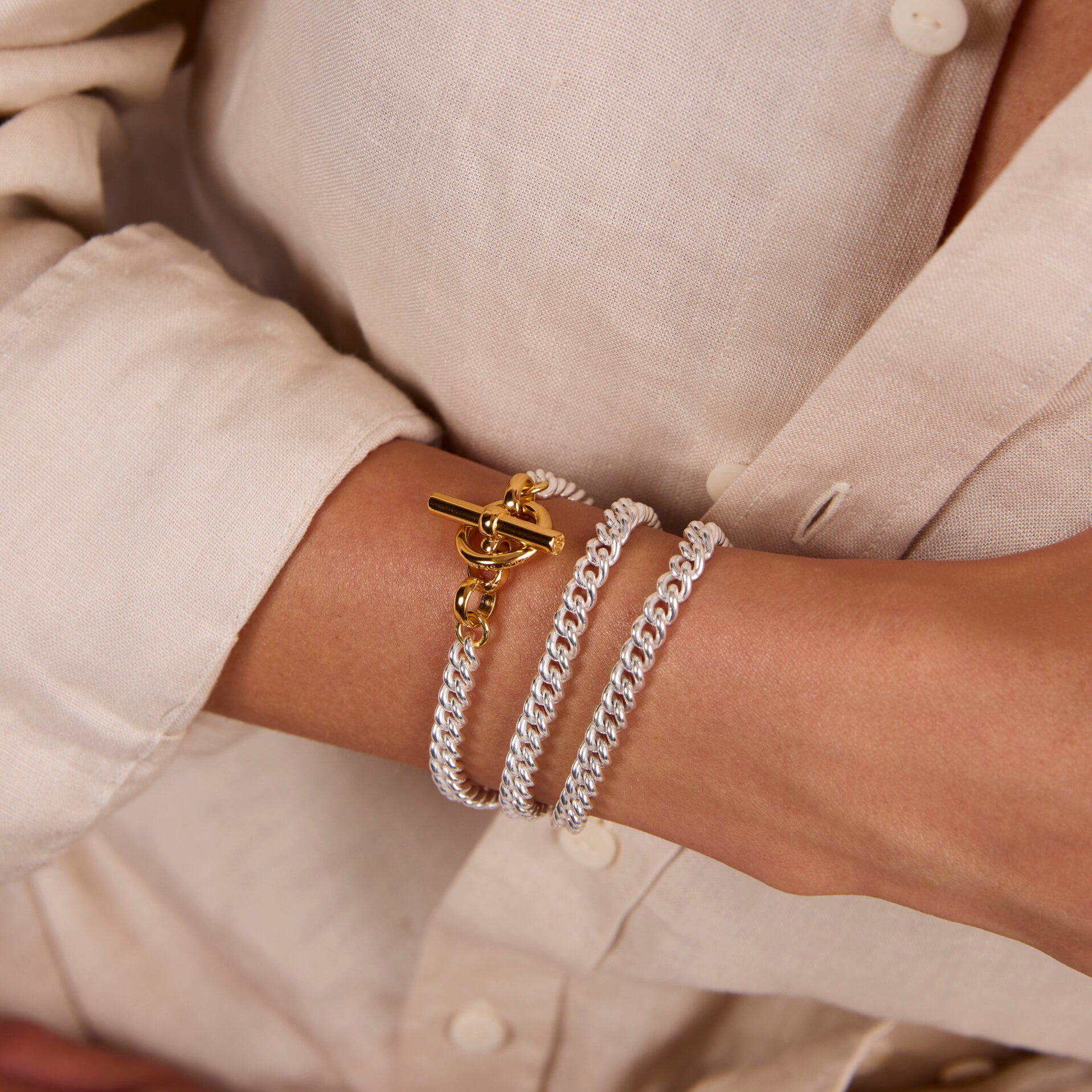 Giant Gold T-Bar On Gold T-Bar Clasp Silver Curb Chain