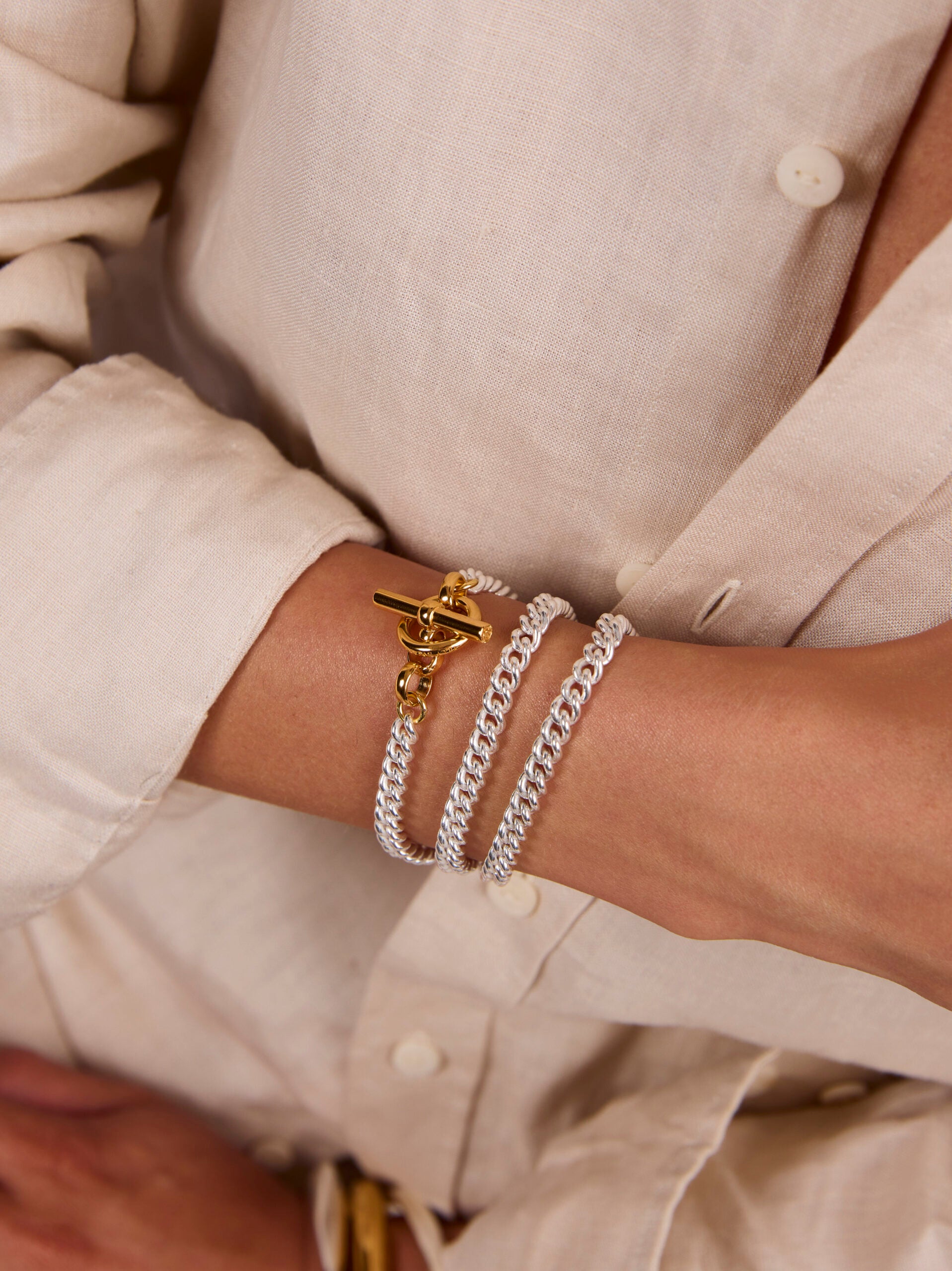 Giant Gold T-Bar On Gold T-Bar Clasp Silver Curb Chain