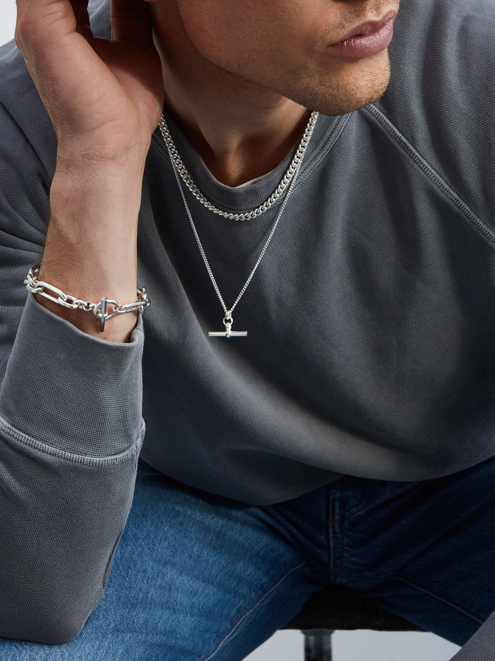 Men's Solid Sterling Silver T-Bar On Fine Curb Chain