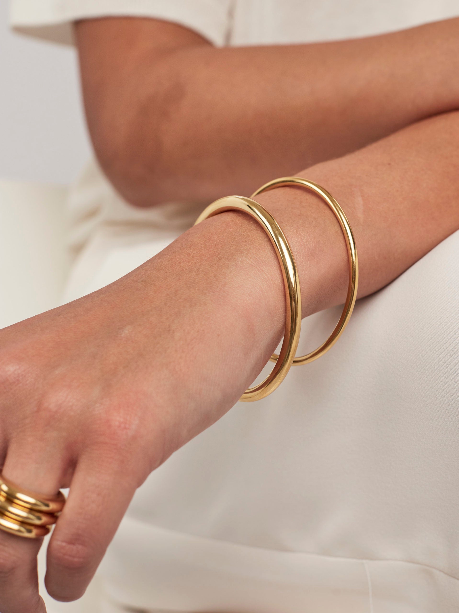 Gold Plain Bangle Set