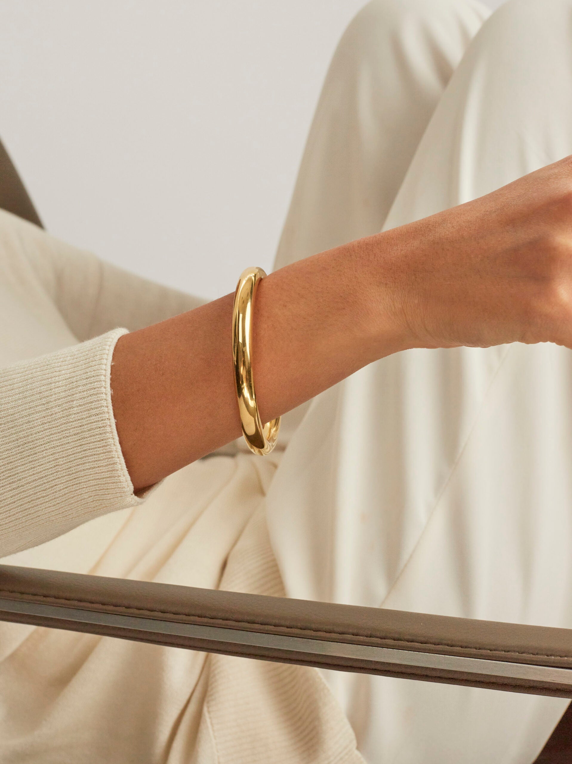 Large Plain Gold Bangle