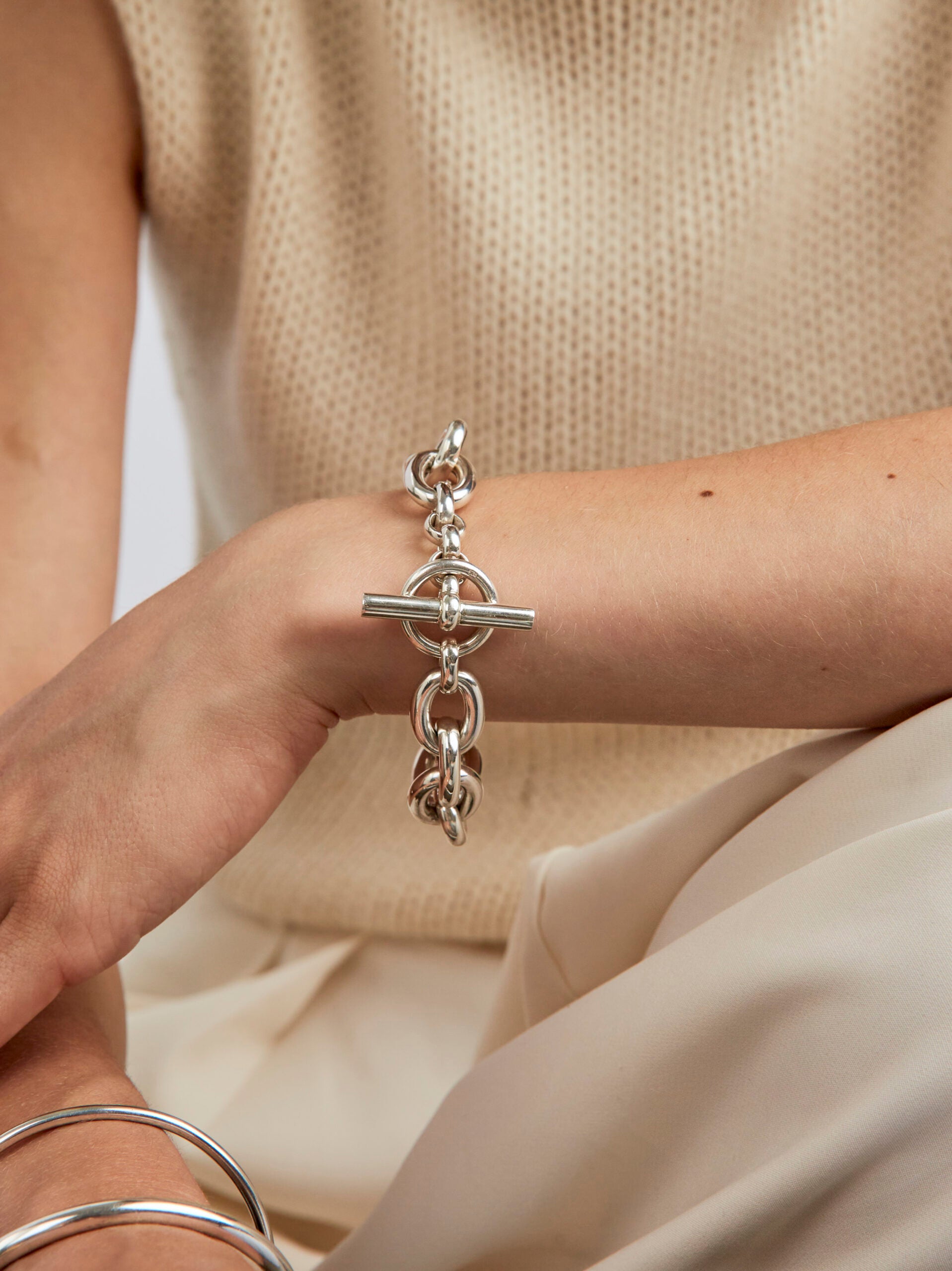 Large Silver Round Linked Bracelet