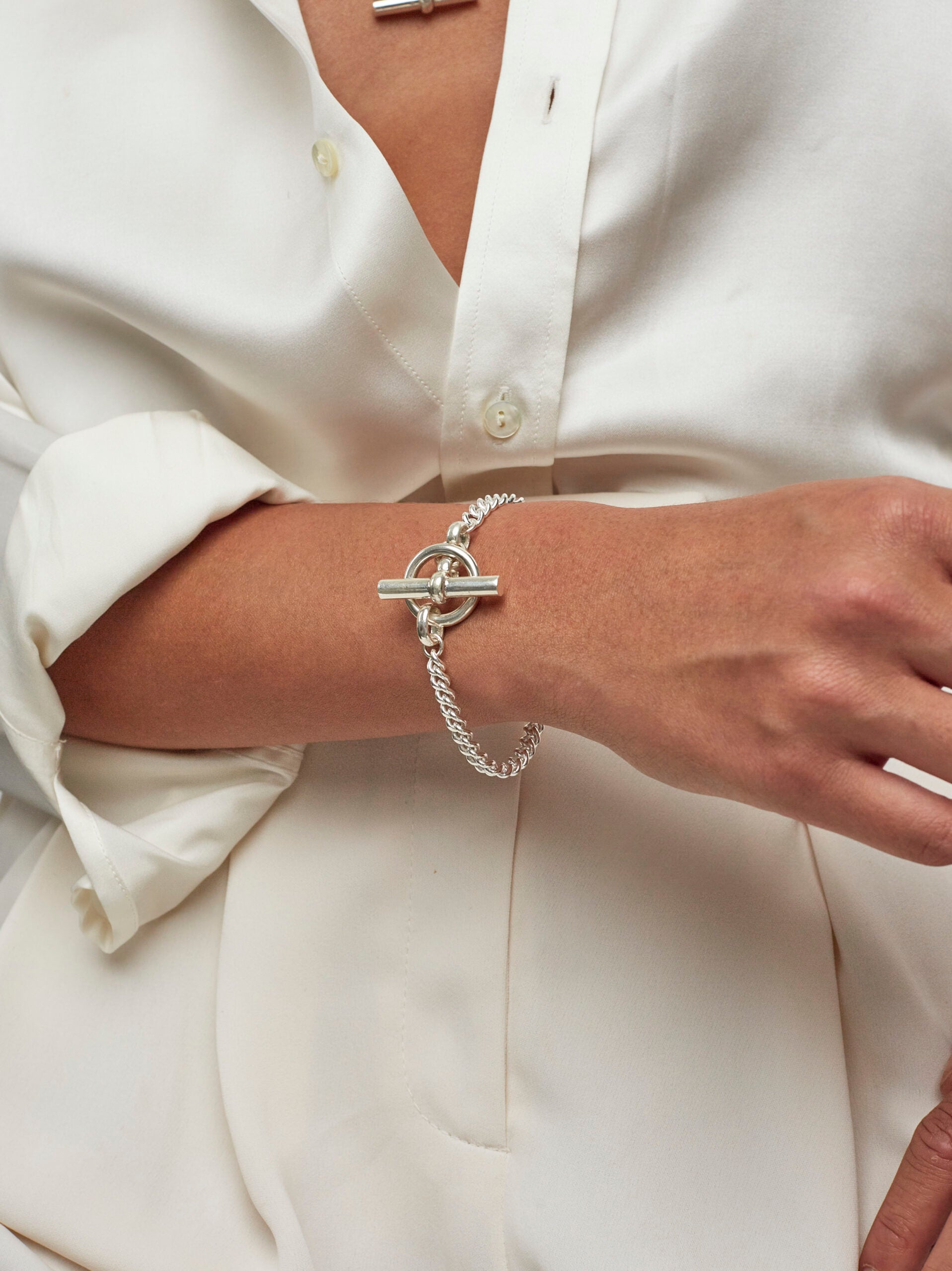 T-Bar Clasp Silver Curb Link Bracelet