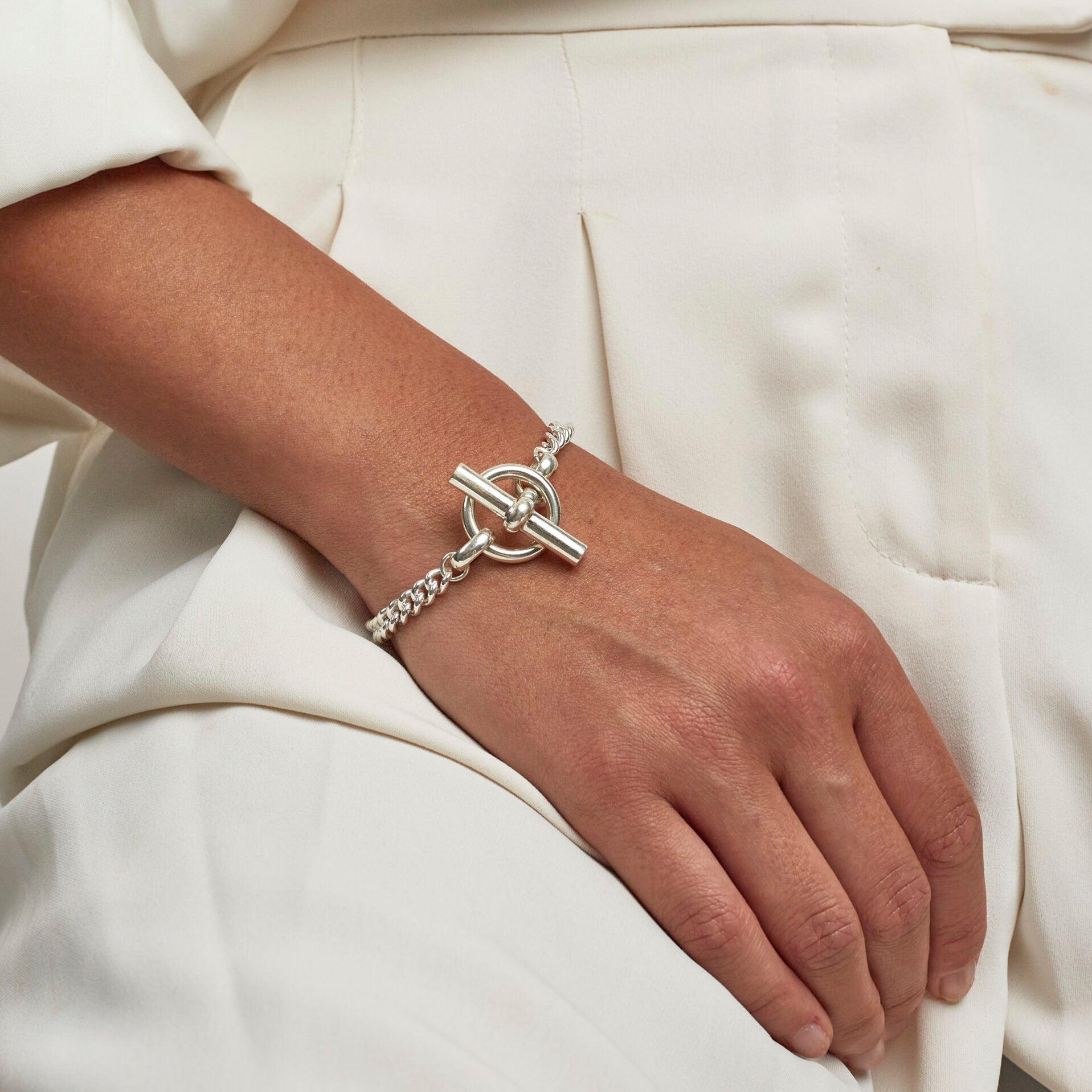 T-Bar Clasp Silver Curb Link Bracelet