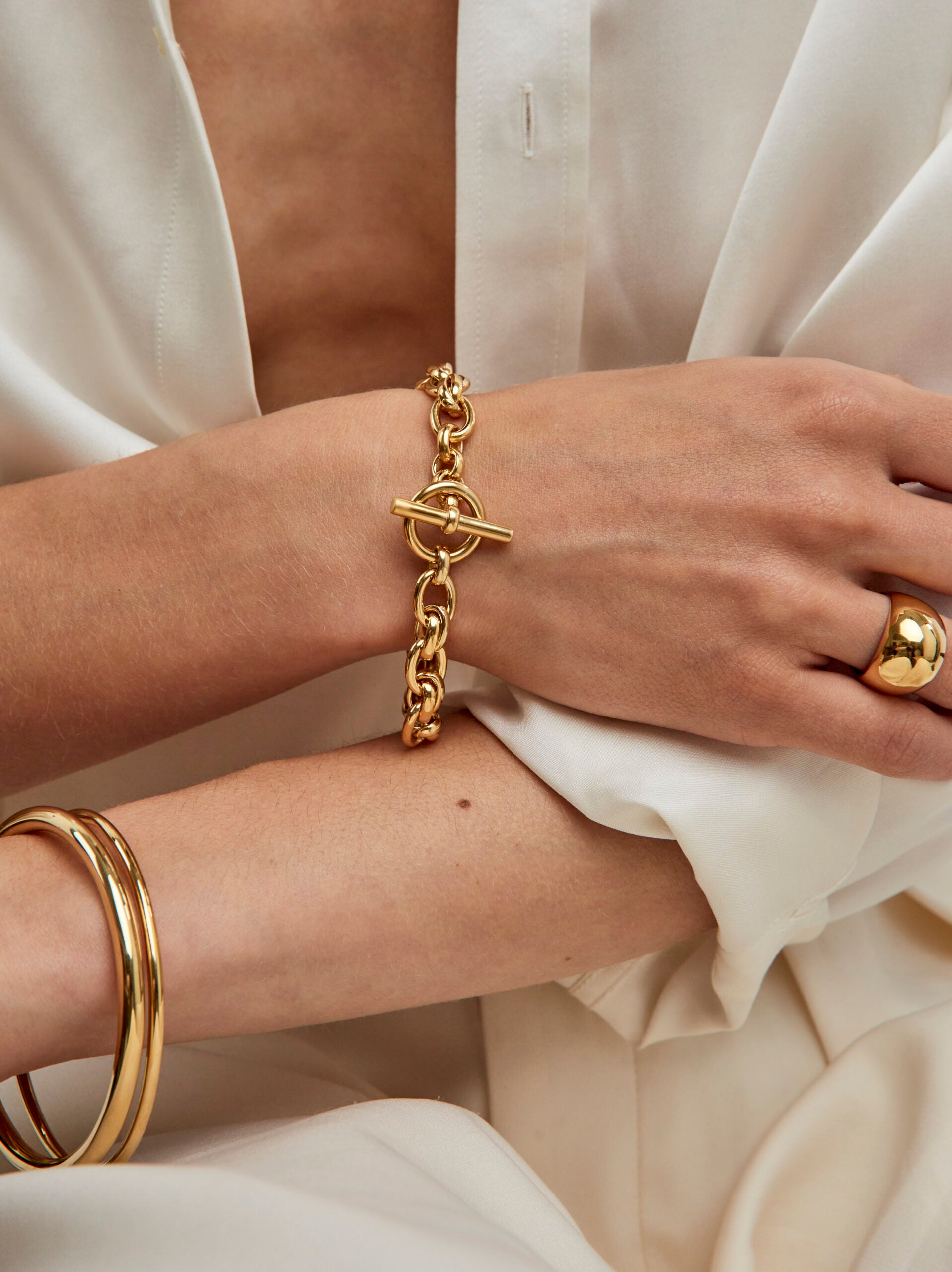 Small Gold Double Linked Bracelet