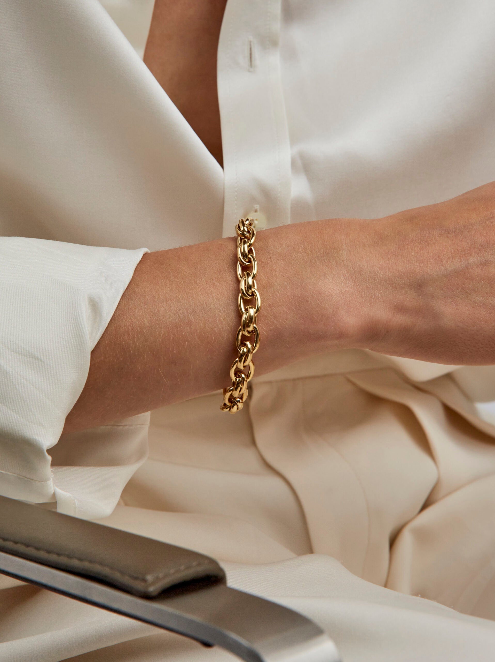 Small Gold Double Linked Bracelet