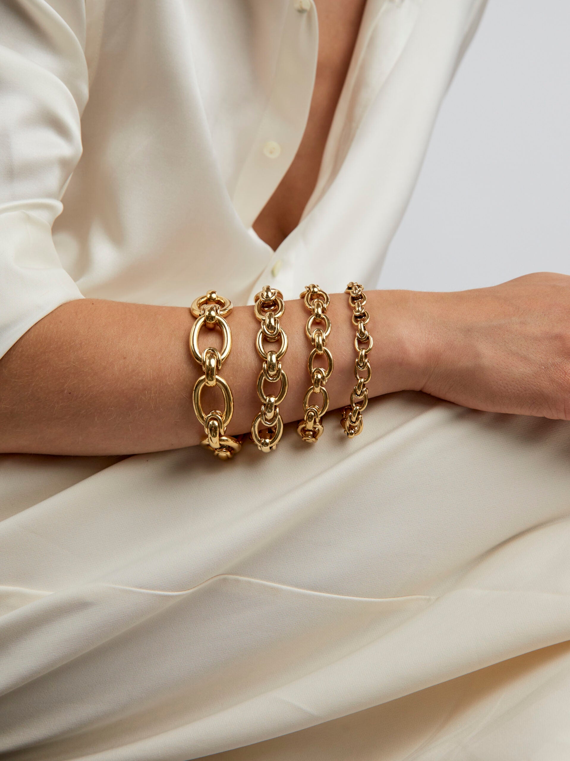 Giant Gold Interlock Bracelet