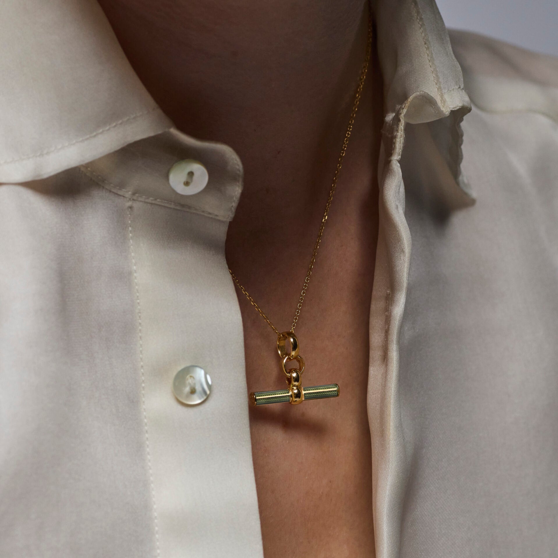 Olive Enamelled Small Gold T-bar on Trace Chain