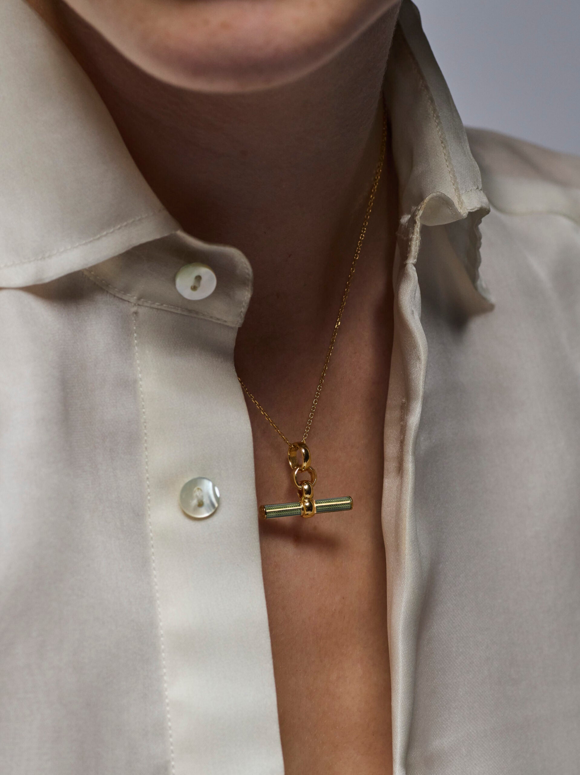Olive Enamelled Small Gold T-bar on Trace Chain