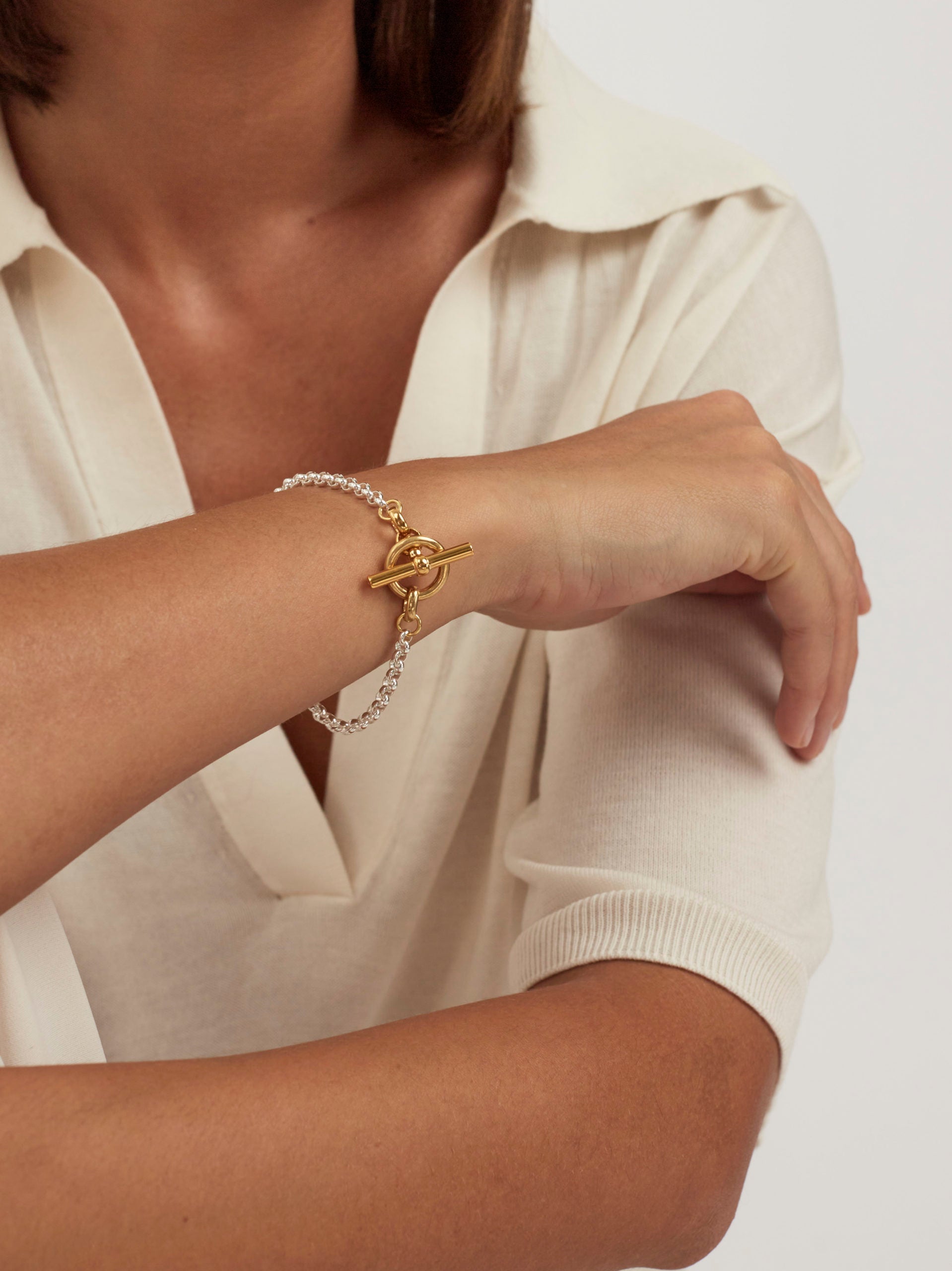 Small Silver and Gold T-bar Clasp on Belcher Chain Bracelet