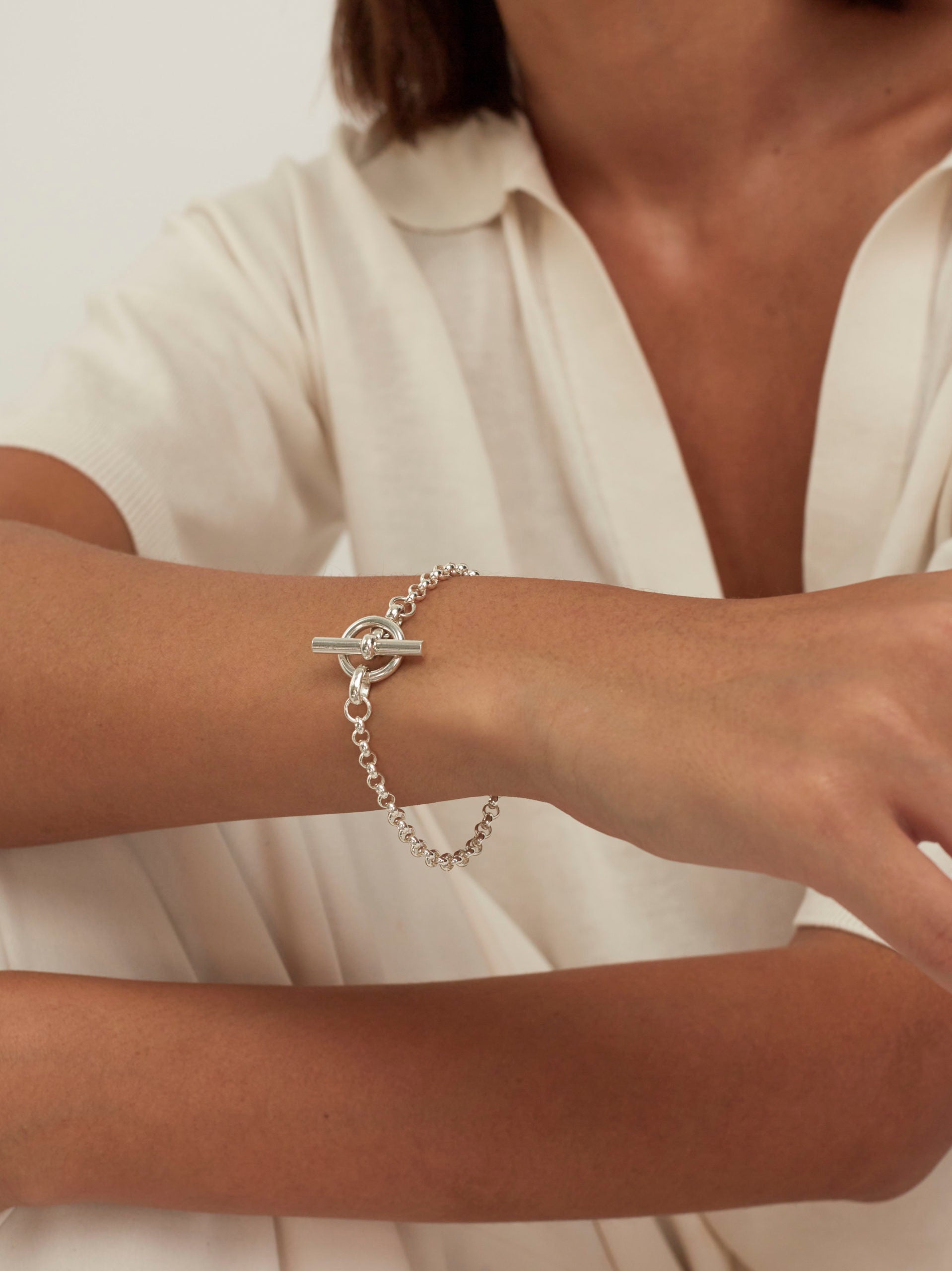 Small Silver T-bar Clasp on Belcher Chain Bracelet